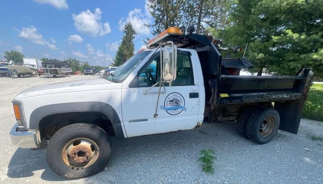 Image of Chevrolet 3500 equipment image 1