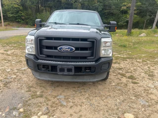 Image of Ford F-250 equipment image 2