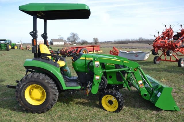 Image of John Deere 2038R equipment image 4