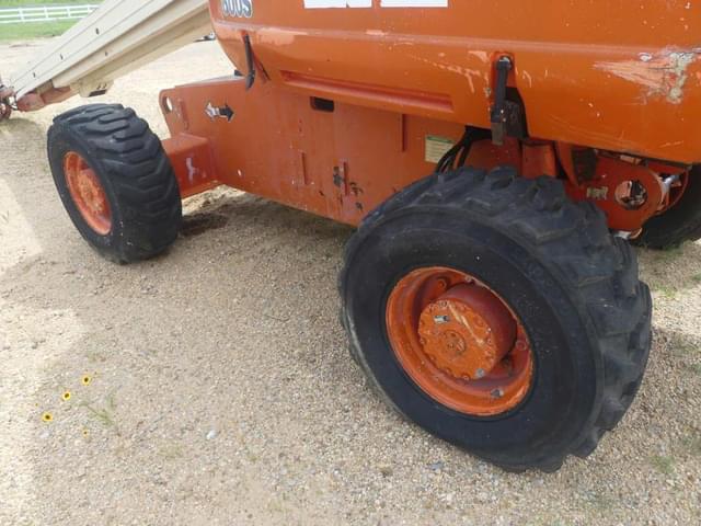 Image of JLG 600S equipment image 4