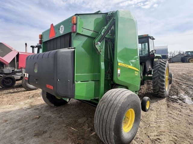 Image of John Deere 560M equipment image 4