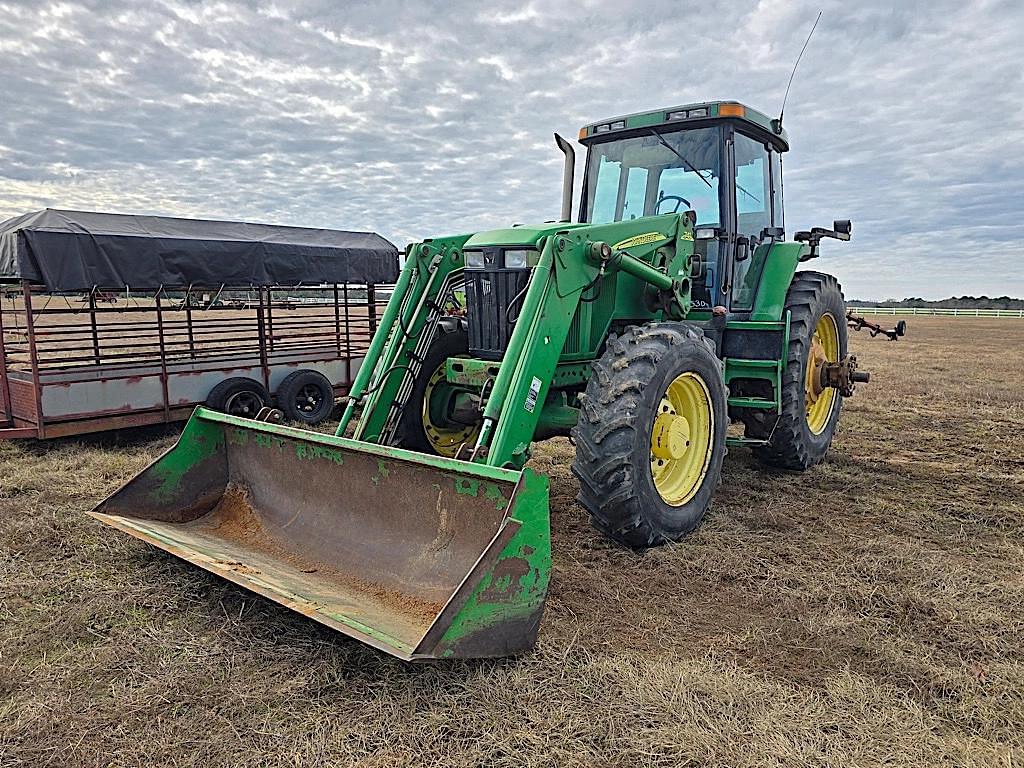 Image of John Deere 7810 Primary image