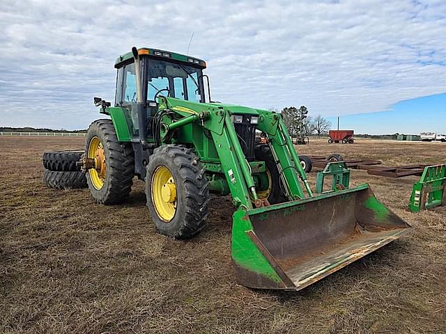 Image of John Deere 7810 equipment image 1