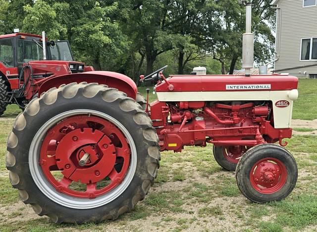 Image of International Harvester 460 equipment image 2