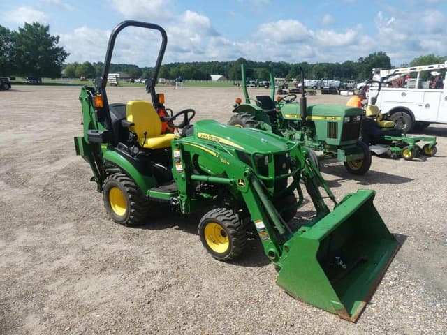 Image of John Deere 1025R equipment image 1