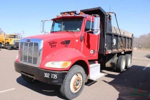 2010 Peterbilt 340 Image