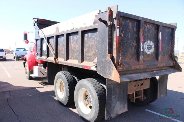 Image of Peterbilt 340 equipment image 3