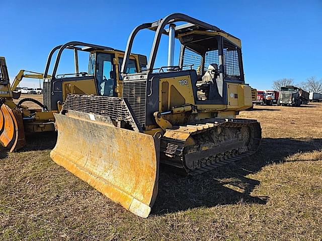 Image of John Deere 700J equipment image 1