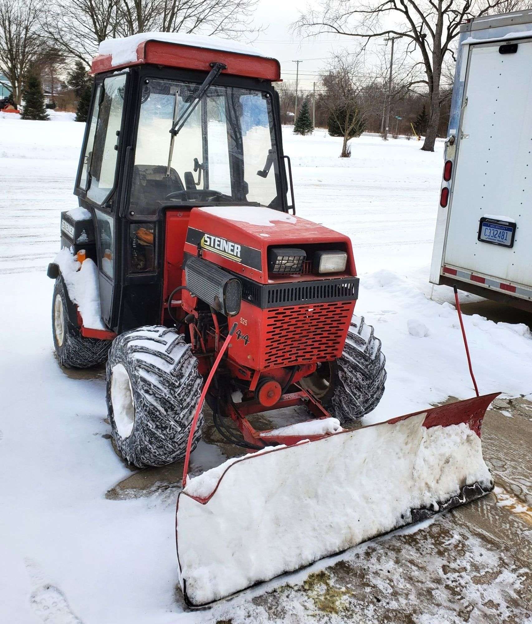 Steiner 525 Equipment Image0