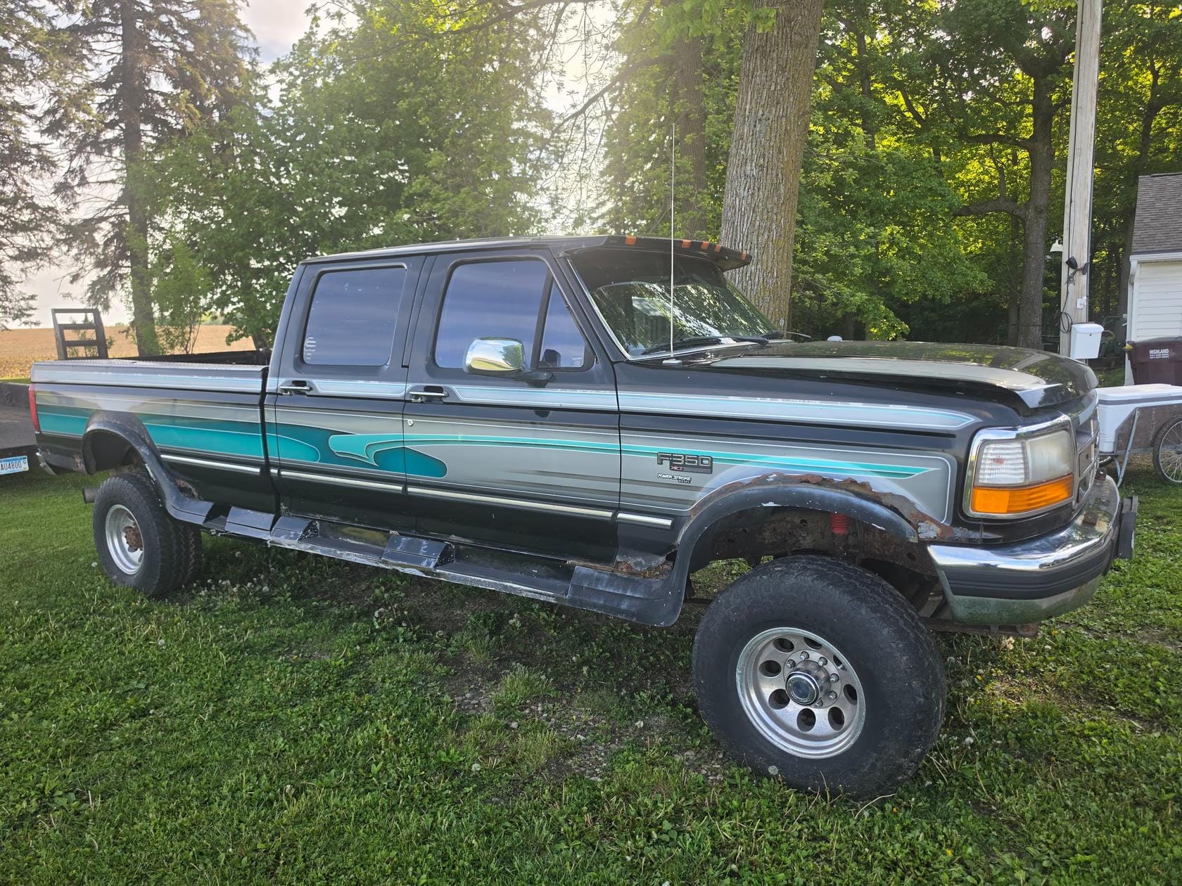 1996 Ford F-350 Equipment Image0