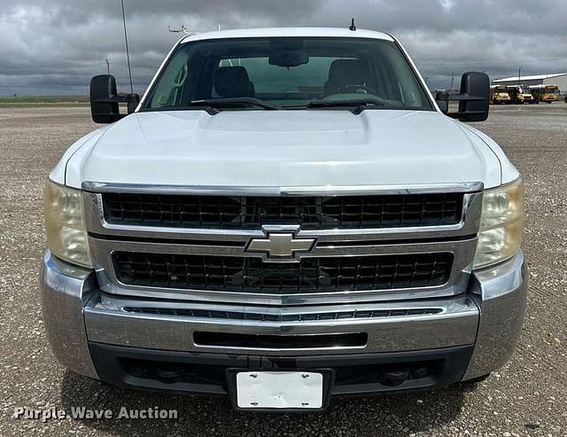 Image of Chevrolet 3500HD equipment image 1