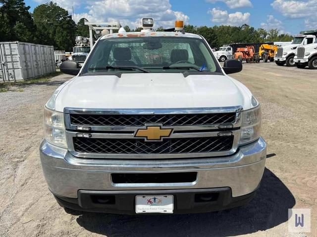 Image of Chevrolet 2500HD equipment image 2