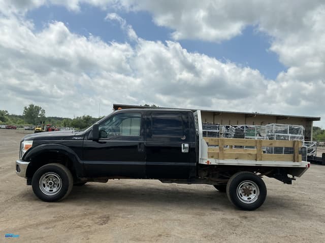 Image of Ford F-350 equipment image 1