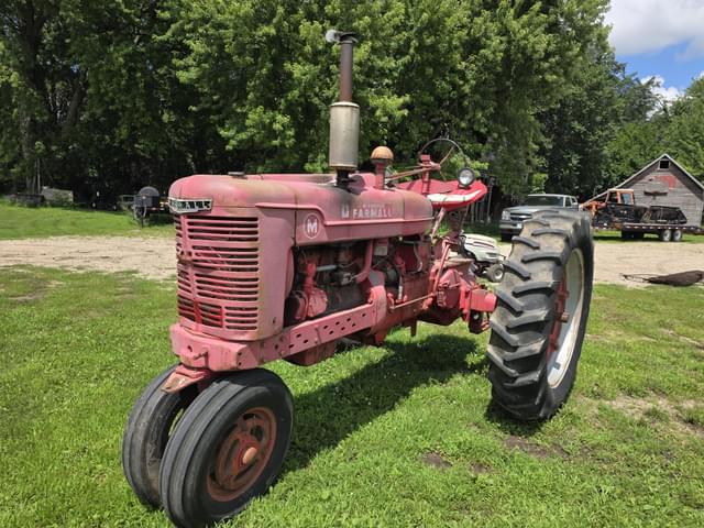 Image of Farmall M equipment image 2