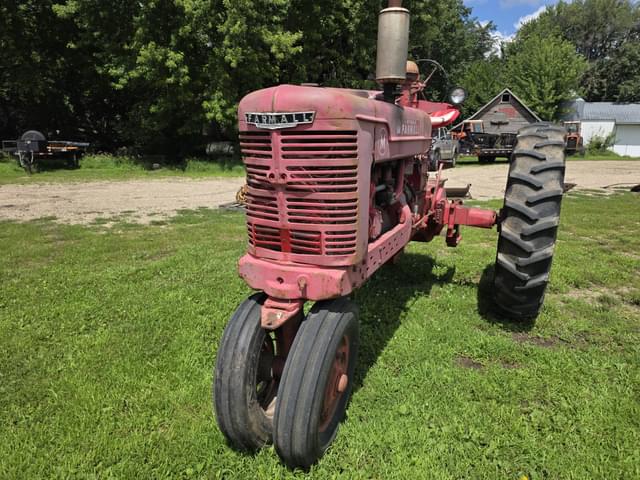 Image of Farmall M equipment image 3