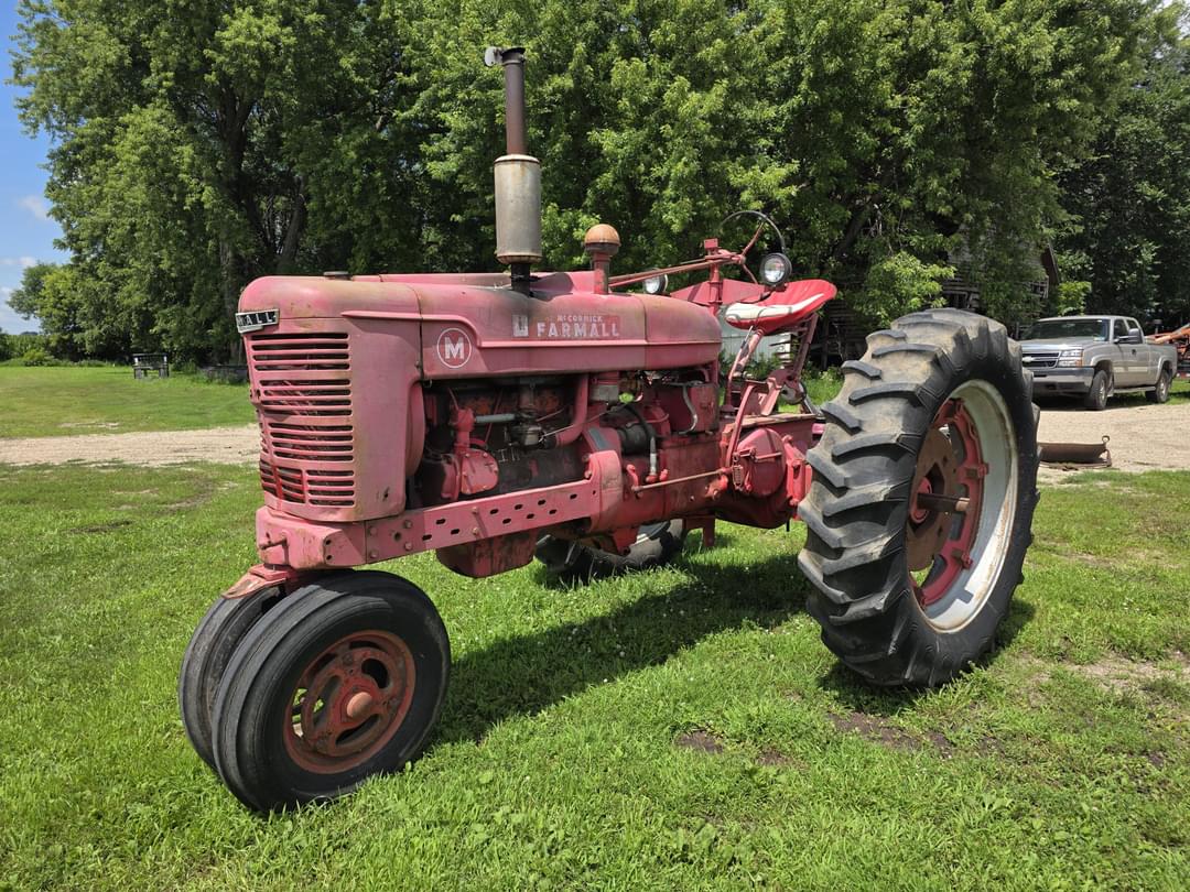 Image of Farmall M Primary image