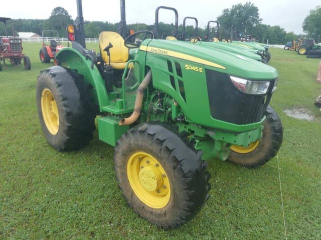 Image of John Deere 5045E equipment image 1