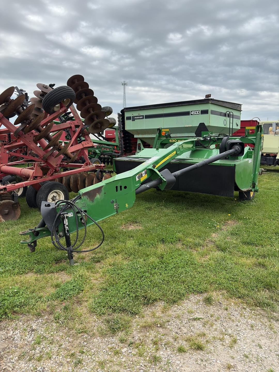 Image of John Deere 630 Primary image