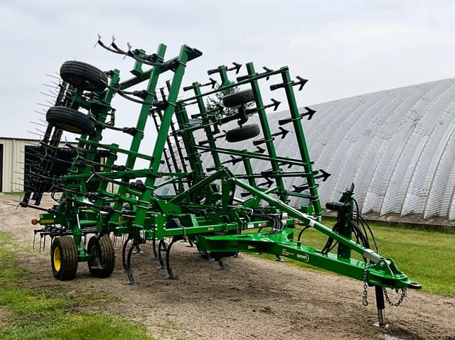 Image of John Deere 2230 equipment image 1