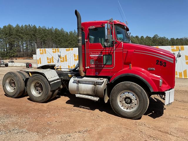 Image of Kenworth T800 equipment image 2