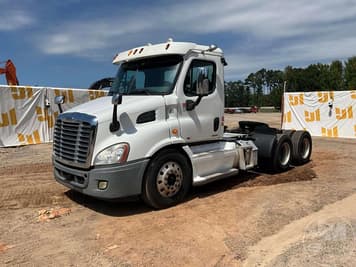 Main image Freightliner Cascadia