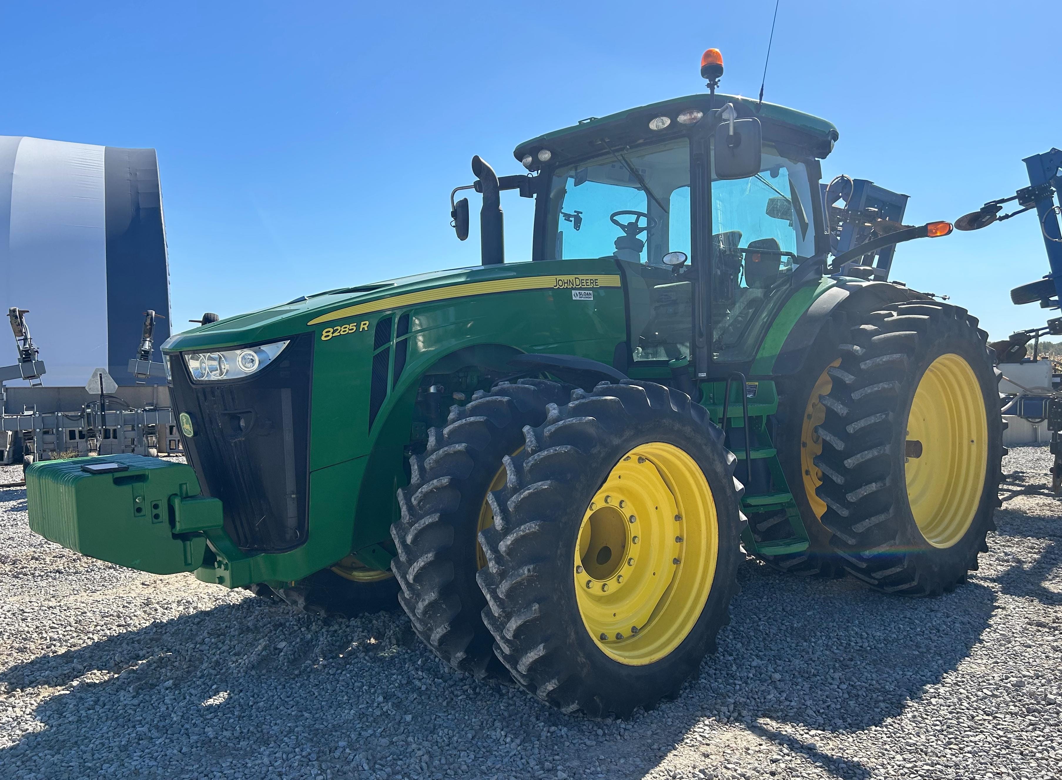 Main image John Deere 8285R