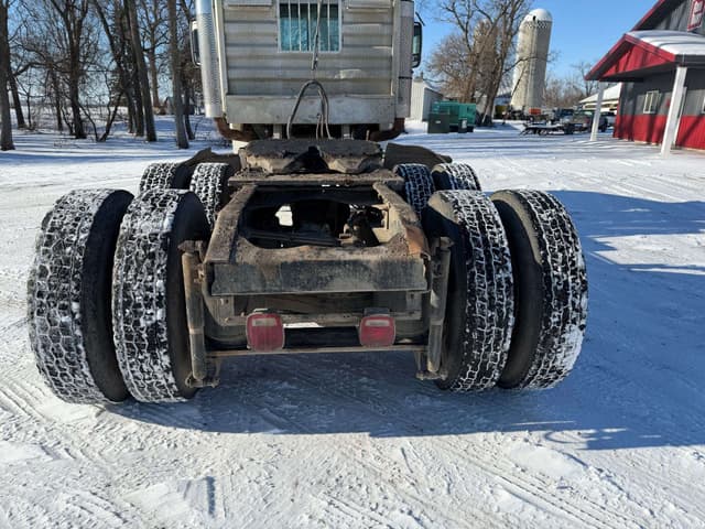 Image of Mack CHN613 equipment image 4