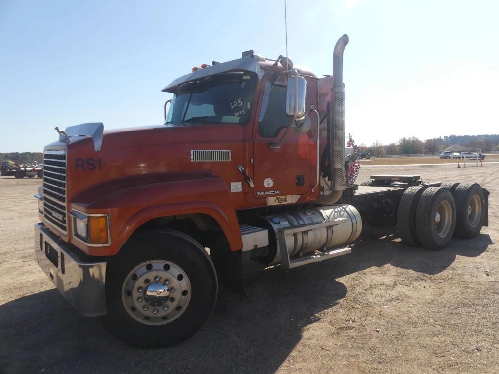 2015 Mack CHU613 Equipment Image0