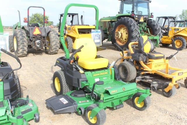 Image of John Deere Z515E equipment image 3