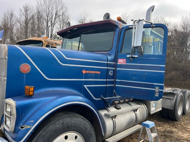 Image of International Eagle equipment image 4