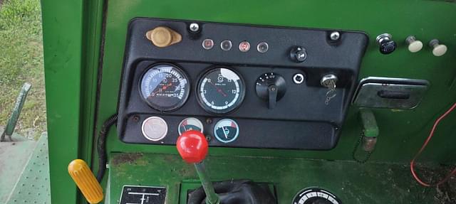 Image of John Deere 7700 equipment image 3