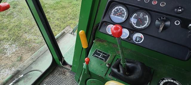 Image of John Deere 7700 equipment image 2