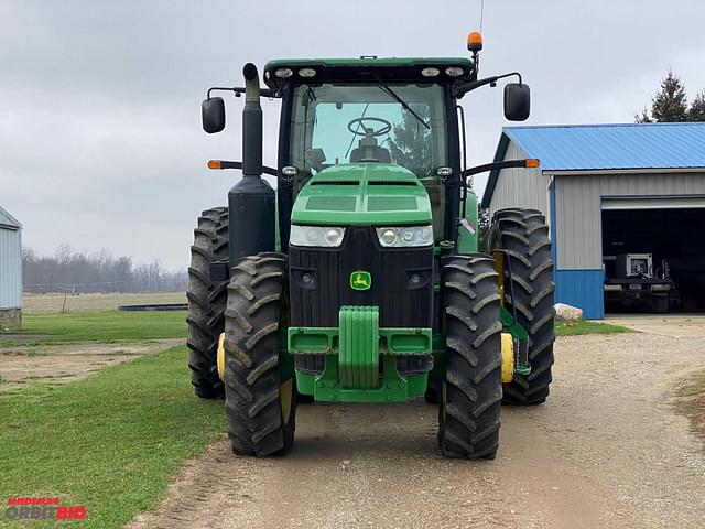 Image of John Deere 8285R equipment image 1