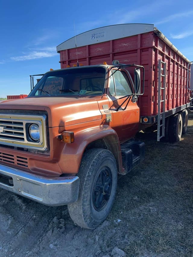 Image of Chevrolet C65 equipment image 1