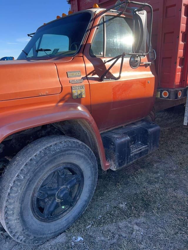 Image of Chevrolet C65 equipment image 4