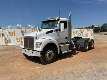 Main image Kenworth T880