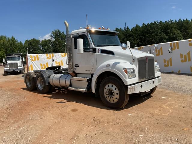 Image of Kenworth T880 equipment image 2