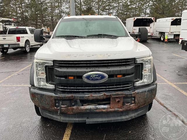 Image of Ford F-550 equipment image 1