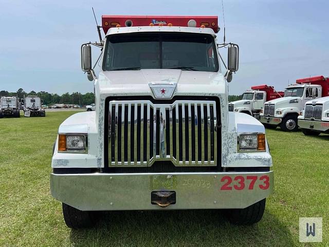 Image of Western Star 4700SF equipment image 1