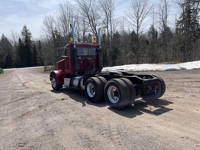 Image of Peterbilt 378 equipment image 2