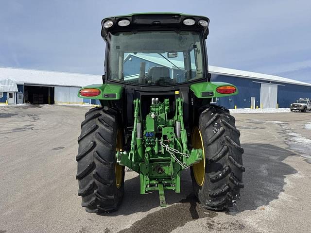 Image of John Deere 6110R equipment image 4