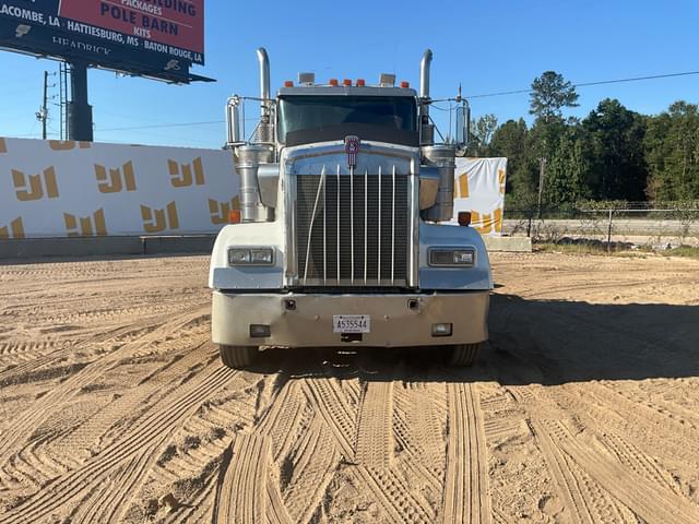 Image of Kenworth W900 equipment image 1