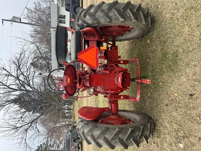 Image of Farmall Super M-TA equipment image 3