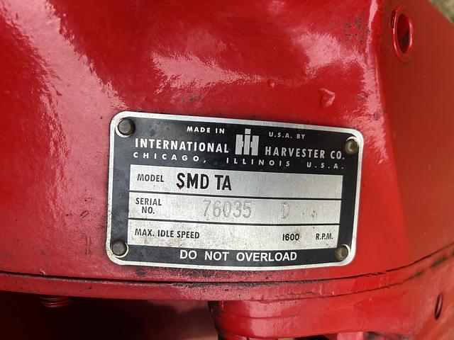Image of Farmall Super M-TA equipment image 4