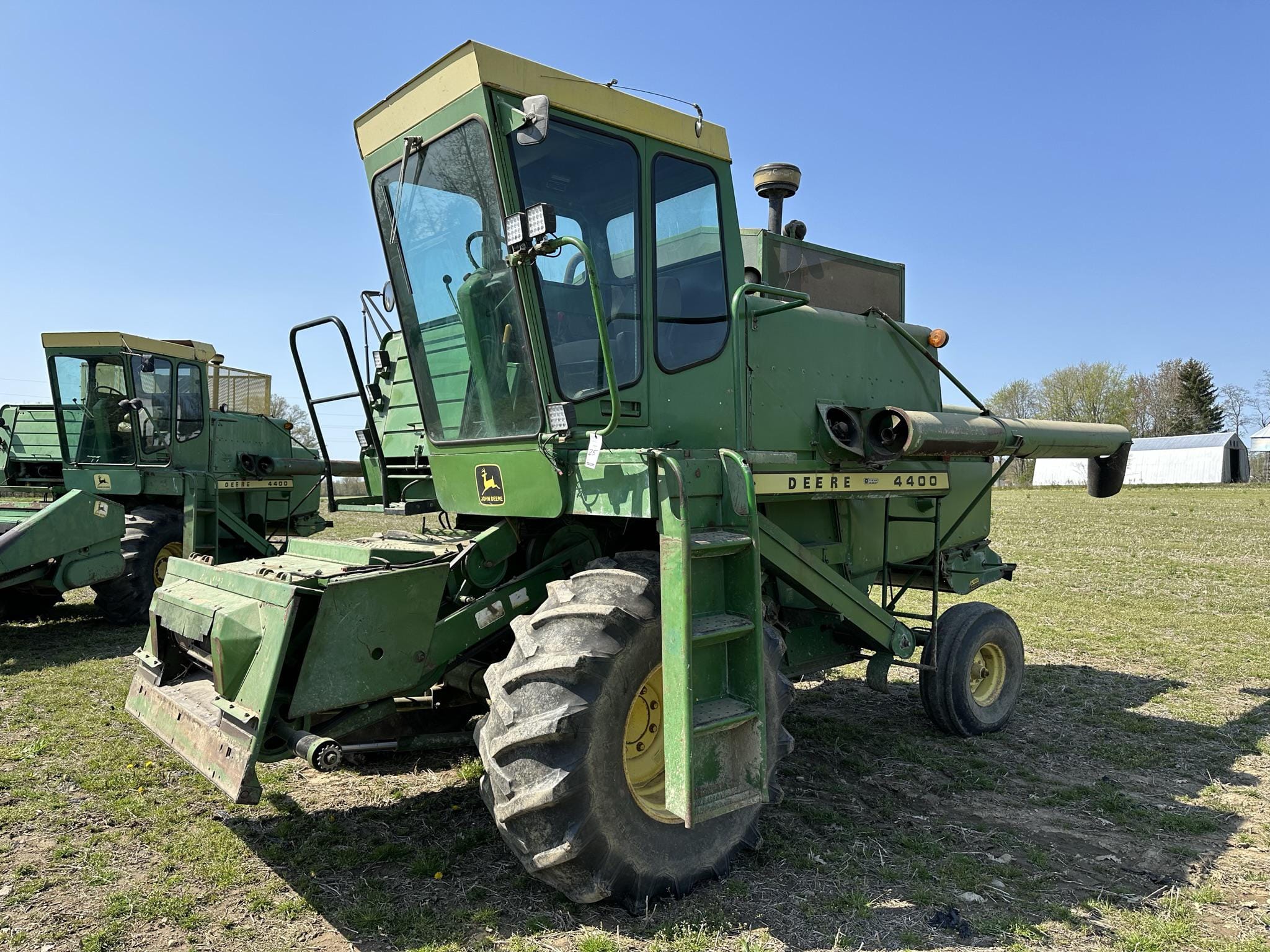 Main image John Deere 4400