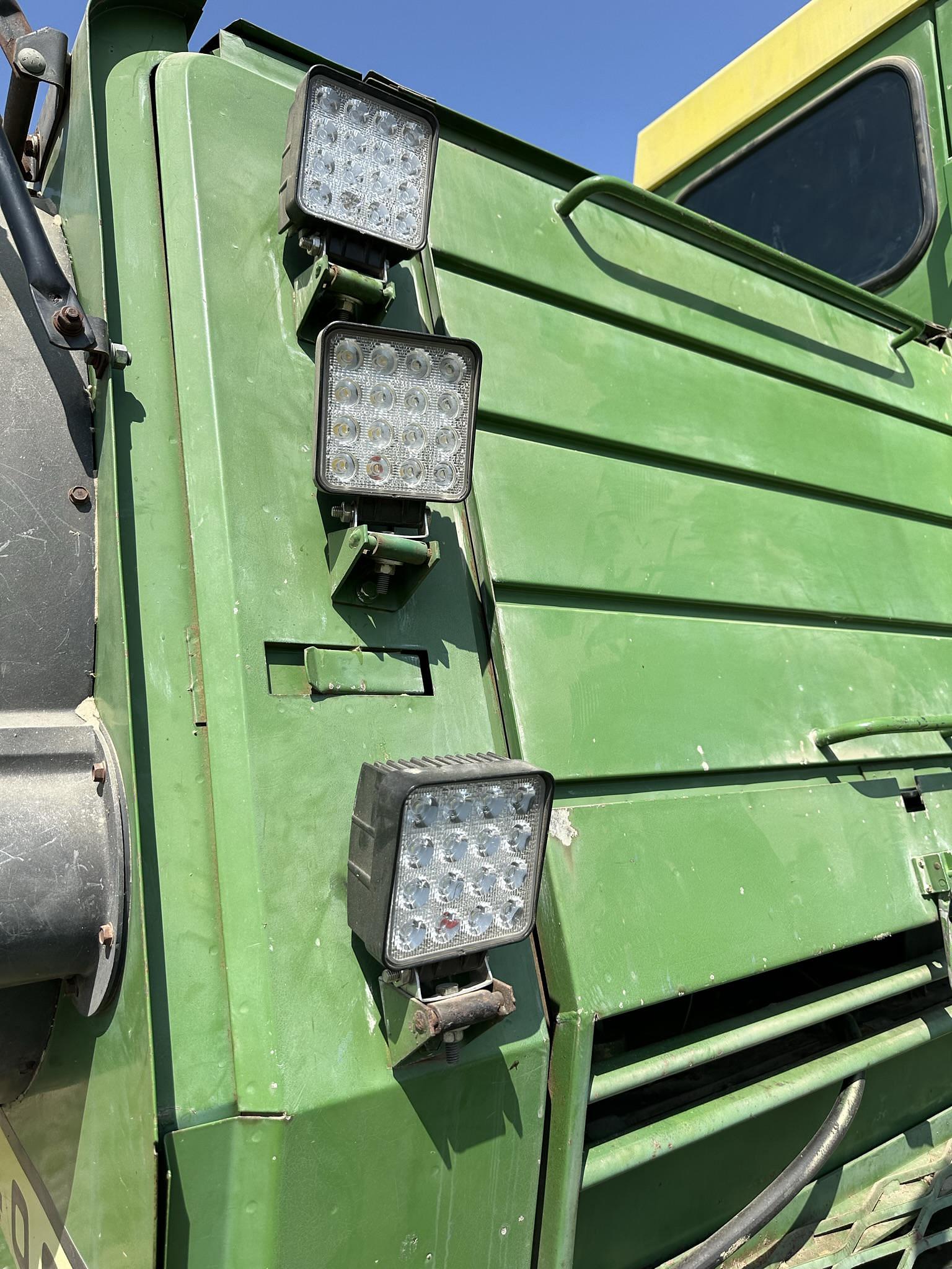 Main image John Deere 4400 21