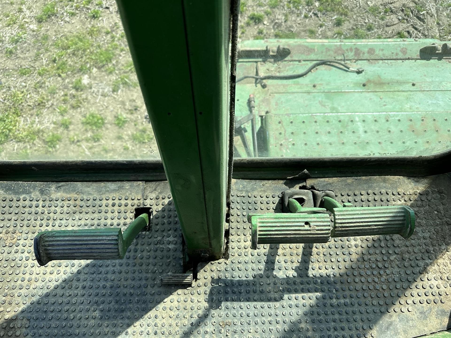 Main image John Deere 4400 37