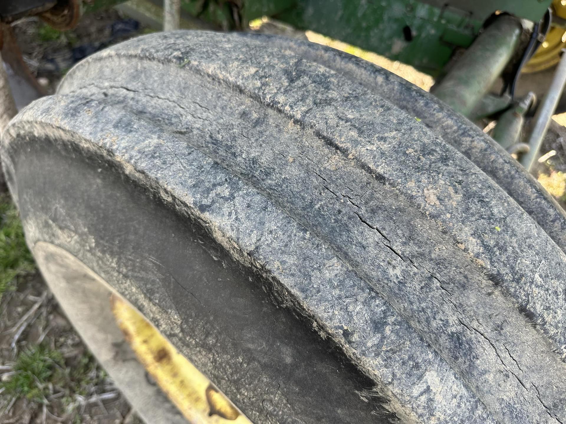 Main image John Deere 4400 9