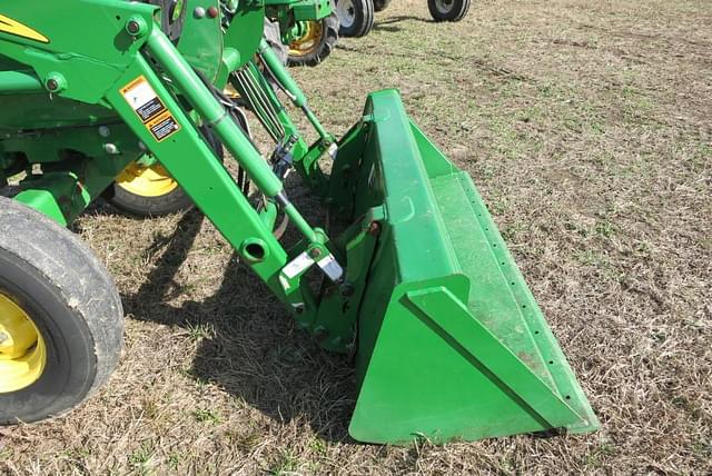 Image of John Deere 5045E equipment image 4