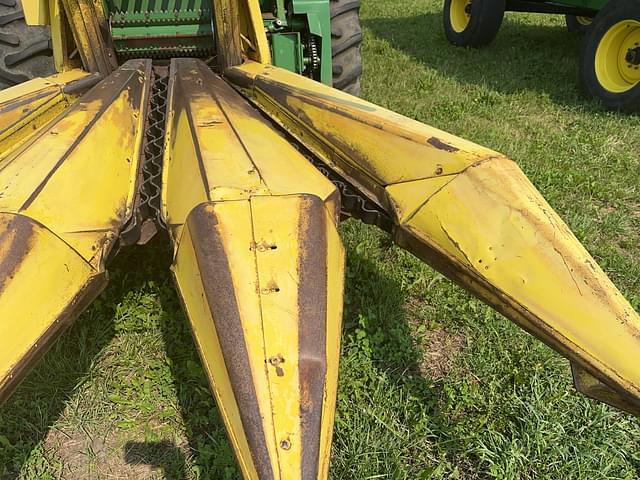 Image of John Deere 5400 equipment image 2